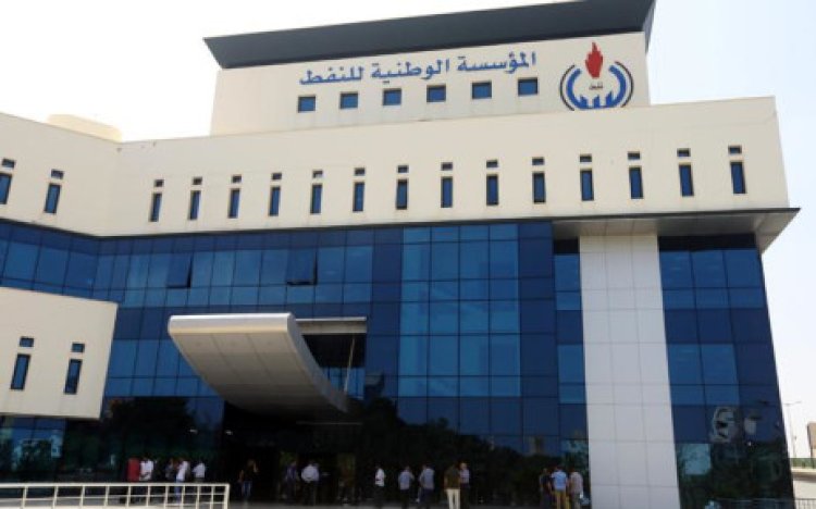 Shutdown of Libya oil sites spreads to second terminal