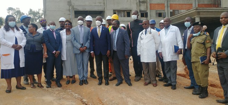 Deputy Speaker Tayebwa Visits Cancer Institute Mulago,Exposed to New Technologies And Pledges Financial Aid