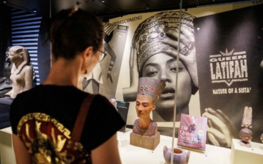 Egypt dusts off pyramids for fashion, pop and art shows