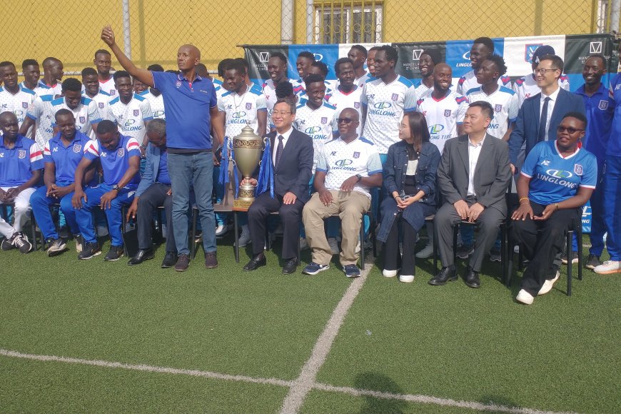 Sports Club Villa Honors Linglong Tire President, Mr. Huang, for Exceptional Support