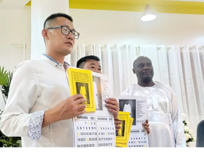 Chinese Delegation Seeks Blessings from Owobusobozi Bisaka in Kagadi